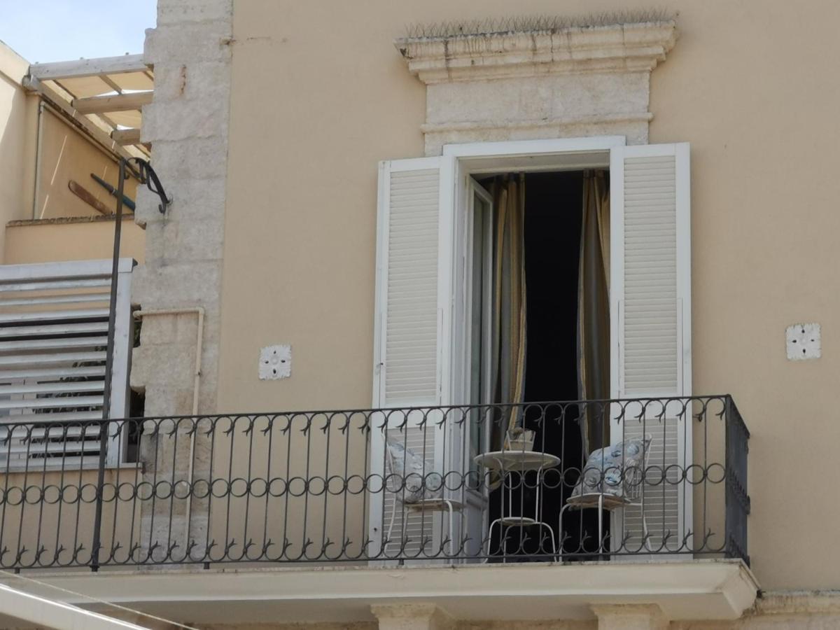 Palazzo Venezia - Luxury Holiday Rooms Monopoli Exterior foto